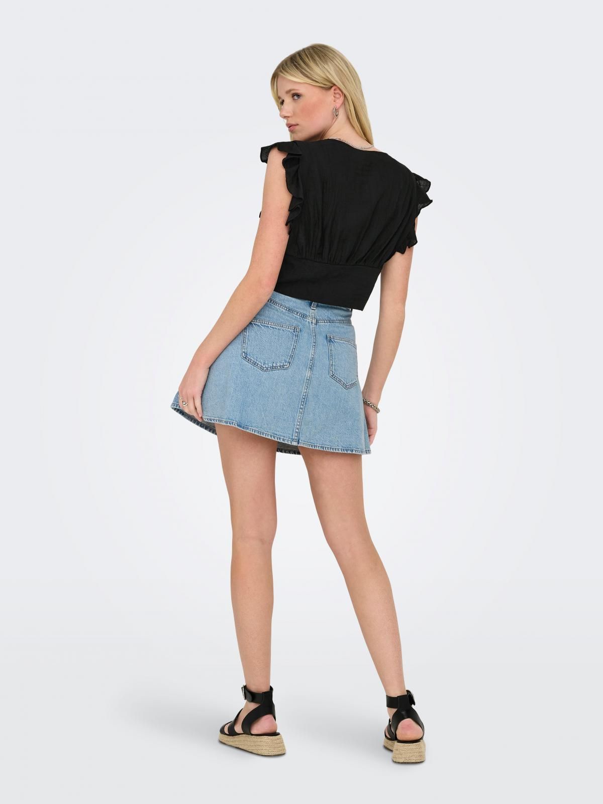 온리 프릴 크롭 블라우스 블랙 15346937_2161 BLACK / BLACK - 상세 이미지 3