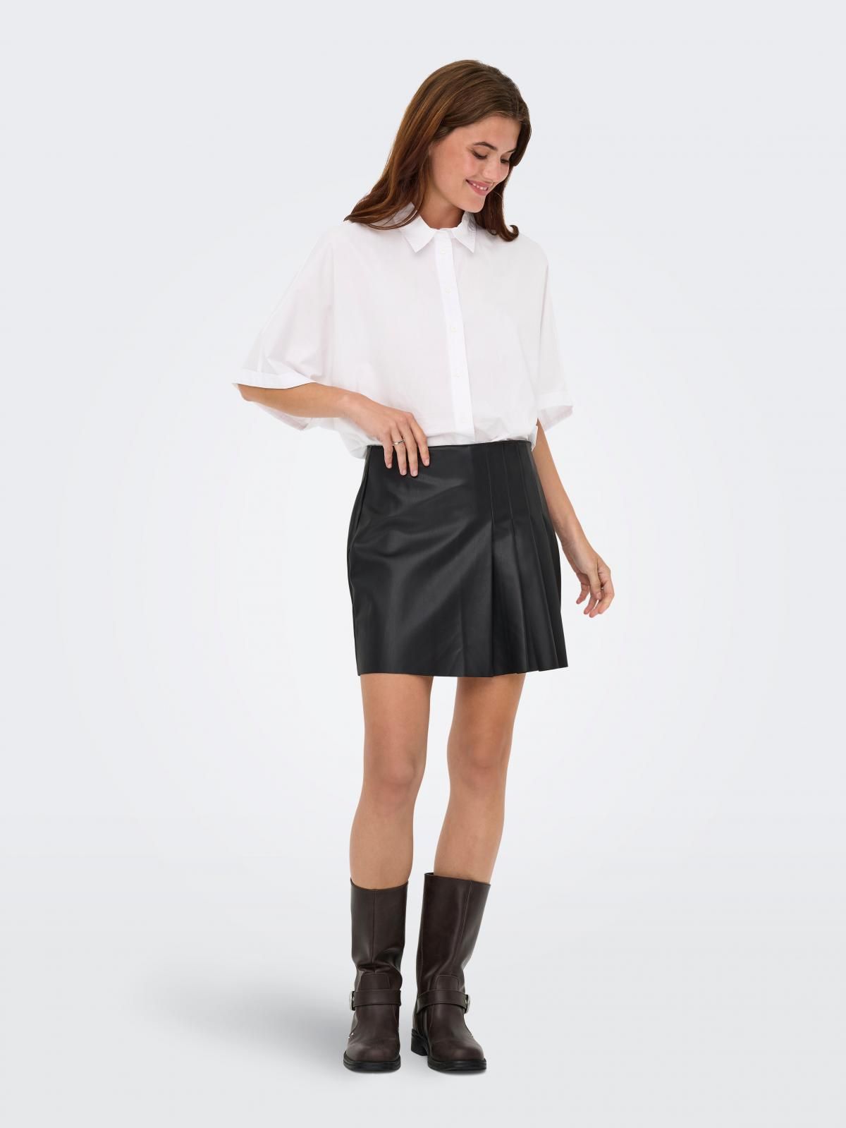 온리 플리츠 레더 미니 스커트 15353576_2161 BLACK / BLACK - 상세 이미지 5