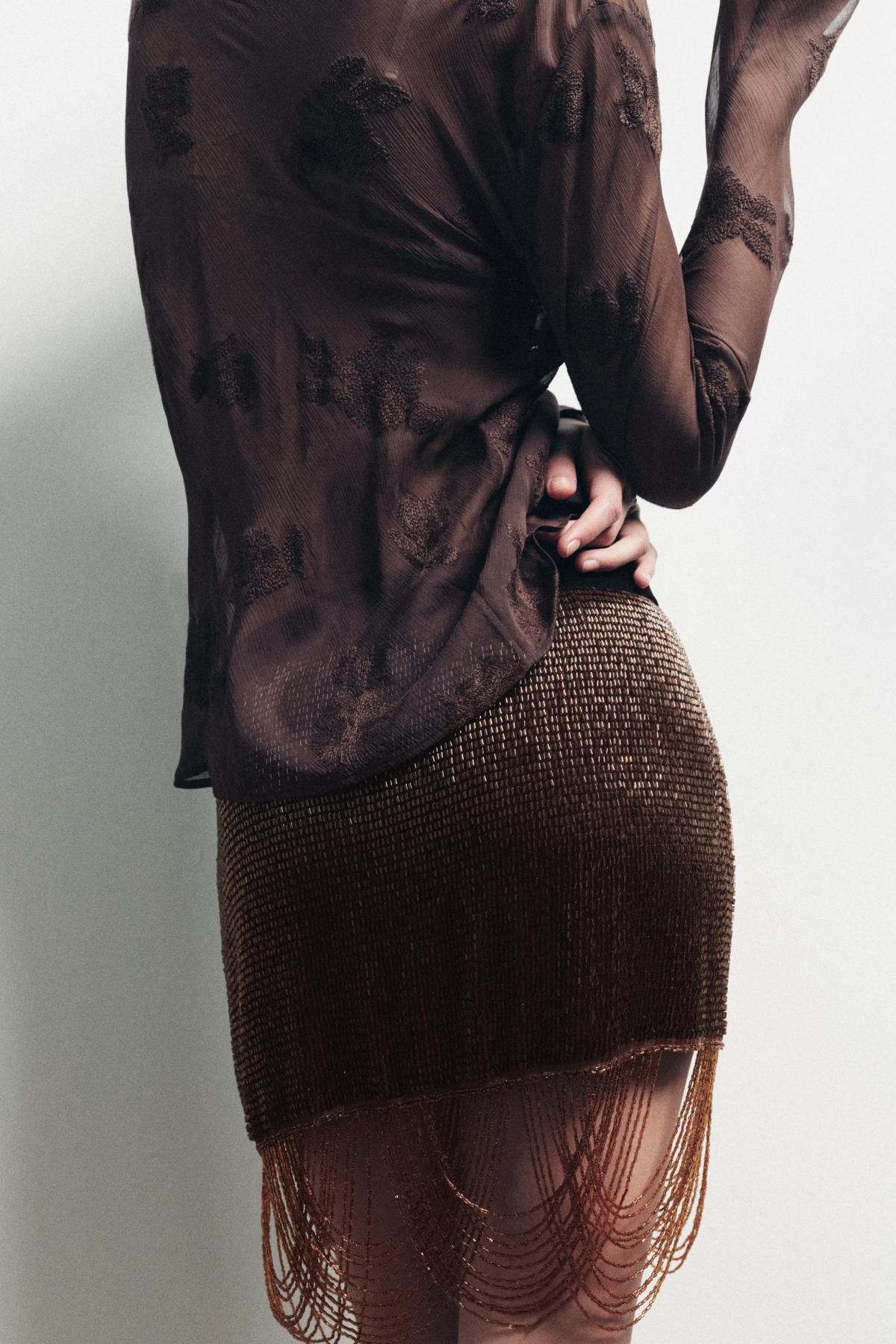 자라 트렌디 비즈 프린지 미니 스커트 1758/629 BROWN - 상세 이미지 4