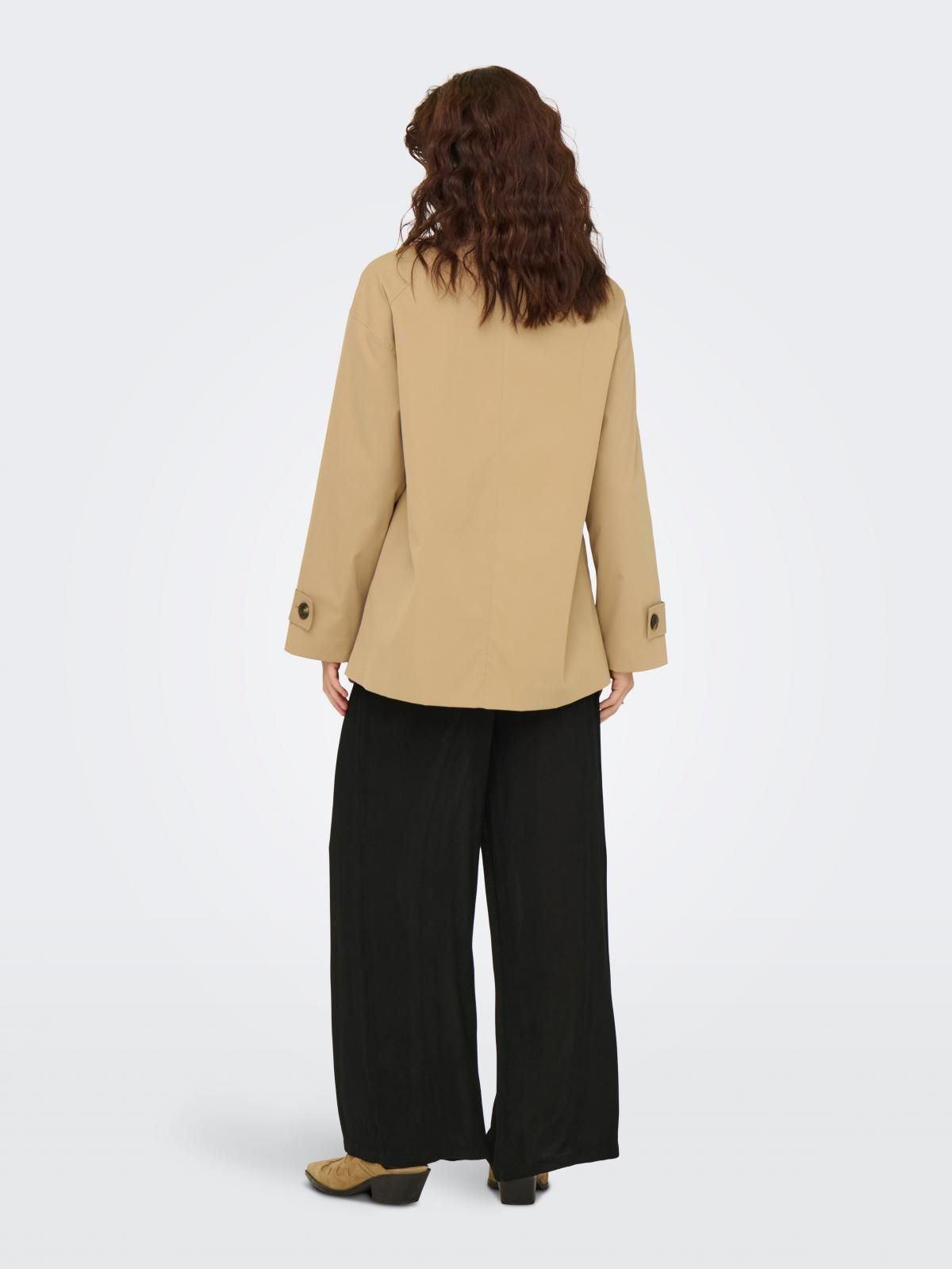 온리 클래식 베이지 숏코트 15348903_240 BROWN / TANNIN - 상세 이미지 2
