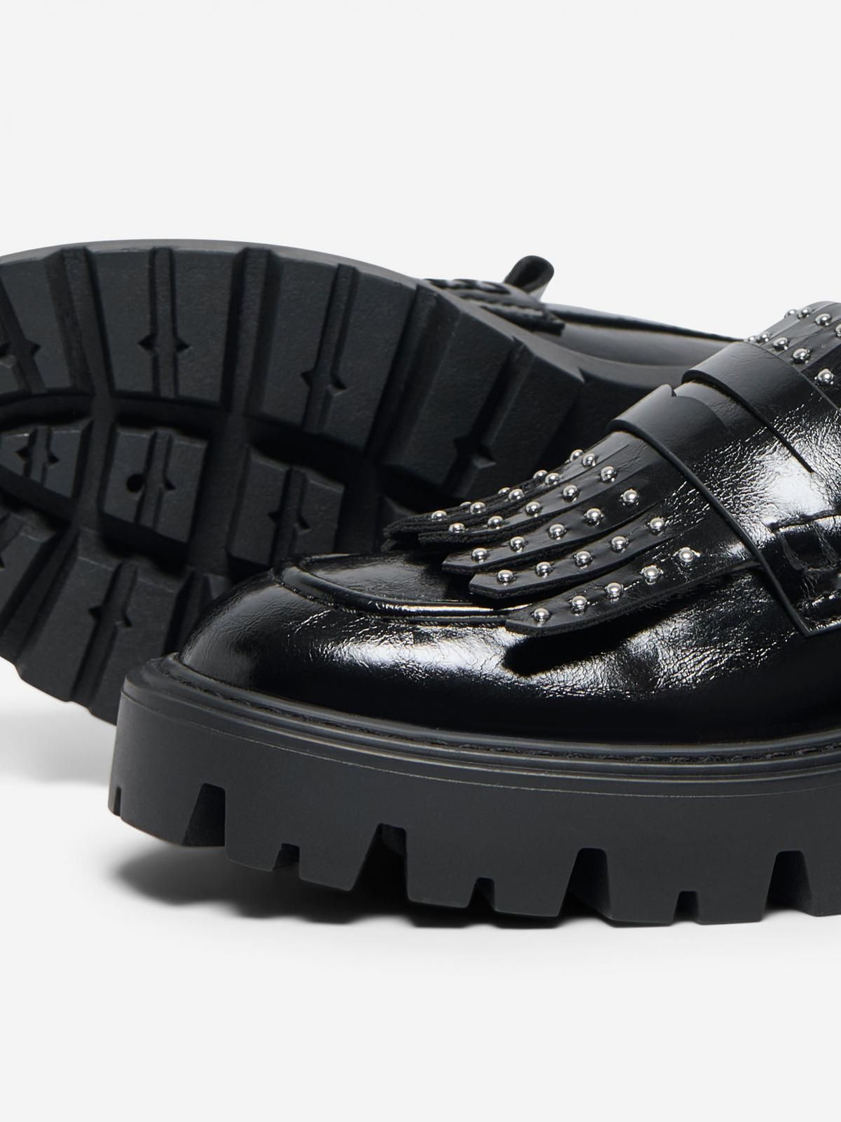 온리 청키솔 프릴 스터드 베이직 로퍼 15356272_2161 BLACK / BLACK - 상세 이미지 4