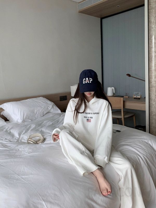 여성 레터링 오버핏 루즈핏 긴팔 풀오버 기모 후드티셔츠 데일리 캐주얼 베이직 가을 겨울 - 상세 이미지 2