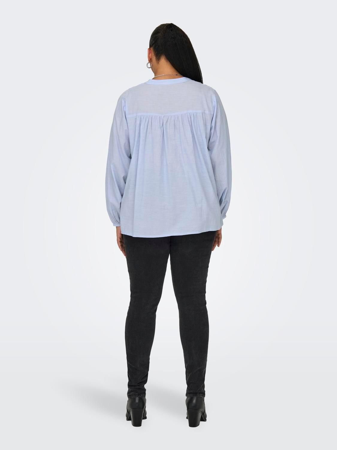 온리 자수 브이넥 스트링 블라우스 15333749_1243_1142426 BLUE / CASHMERE BLUE - 상세 이미지 2
