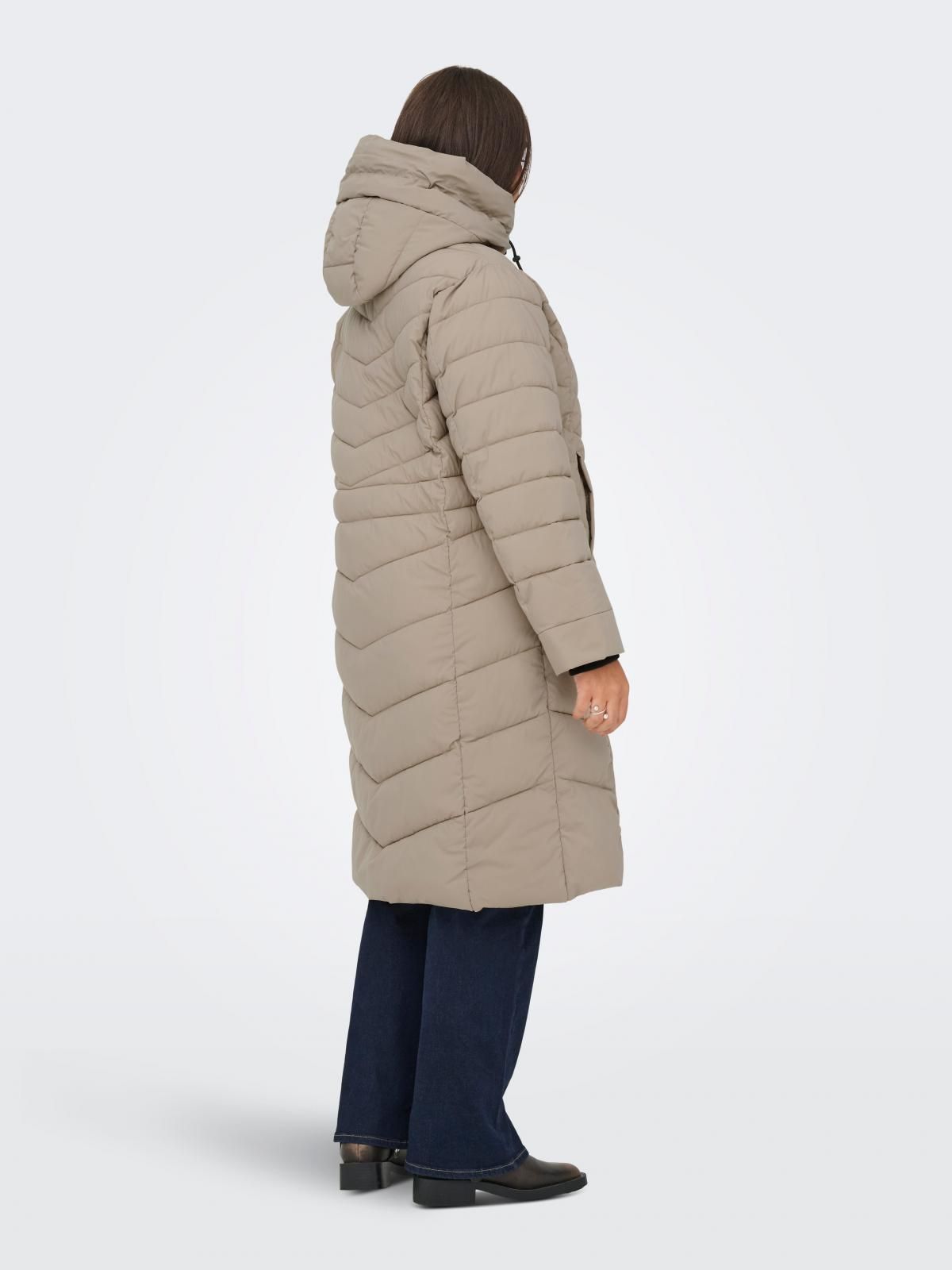 온리 테크니컬 퀼팅 롱 코트 후드 15354594_111 BROWN / SILVER MINK - 상세 이미지 2