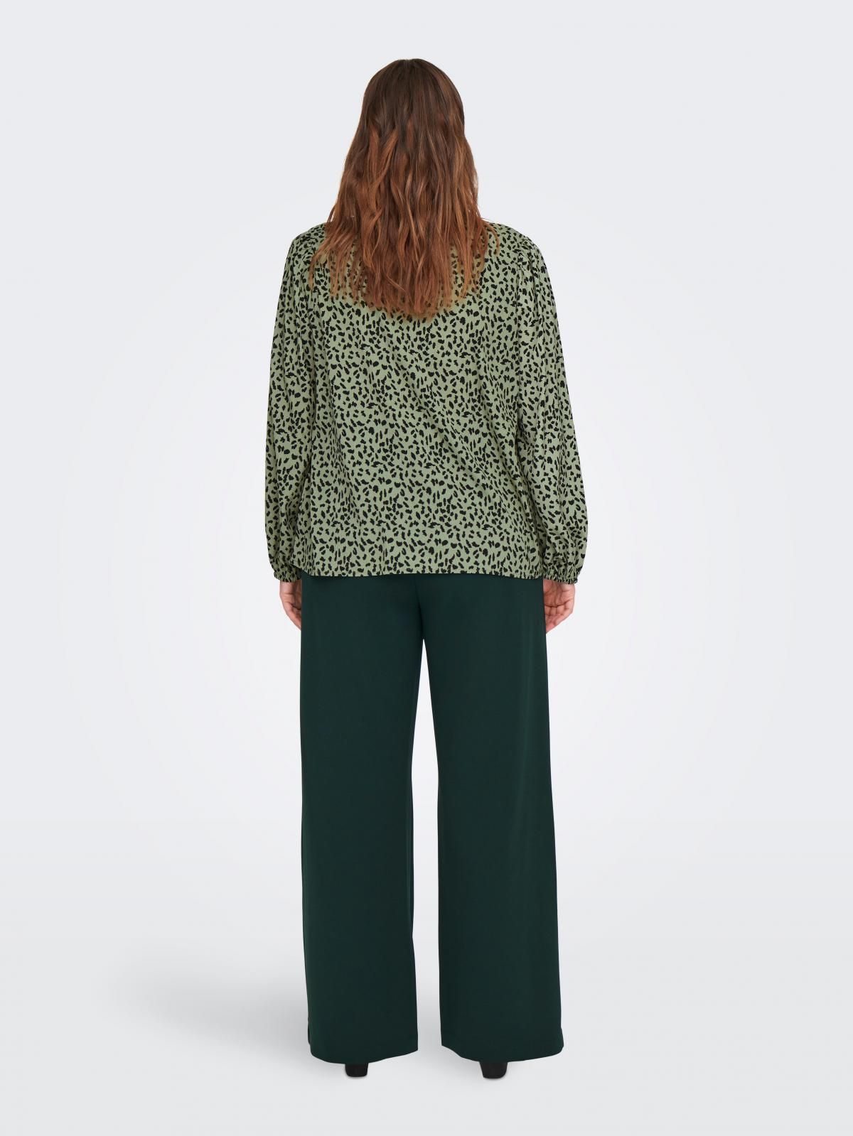 온리 레오파드 브이넥 긴소매 탑 15342764_1924_1173705 BROWN / DUSTY OLIVE - 상세 이미지 2