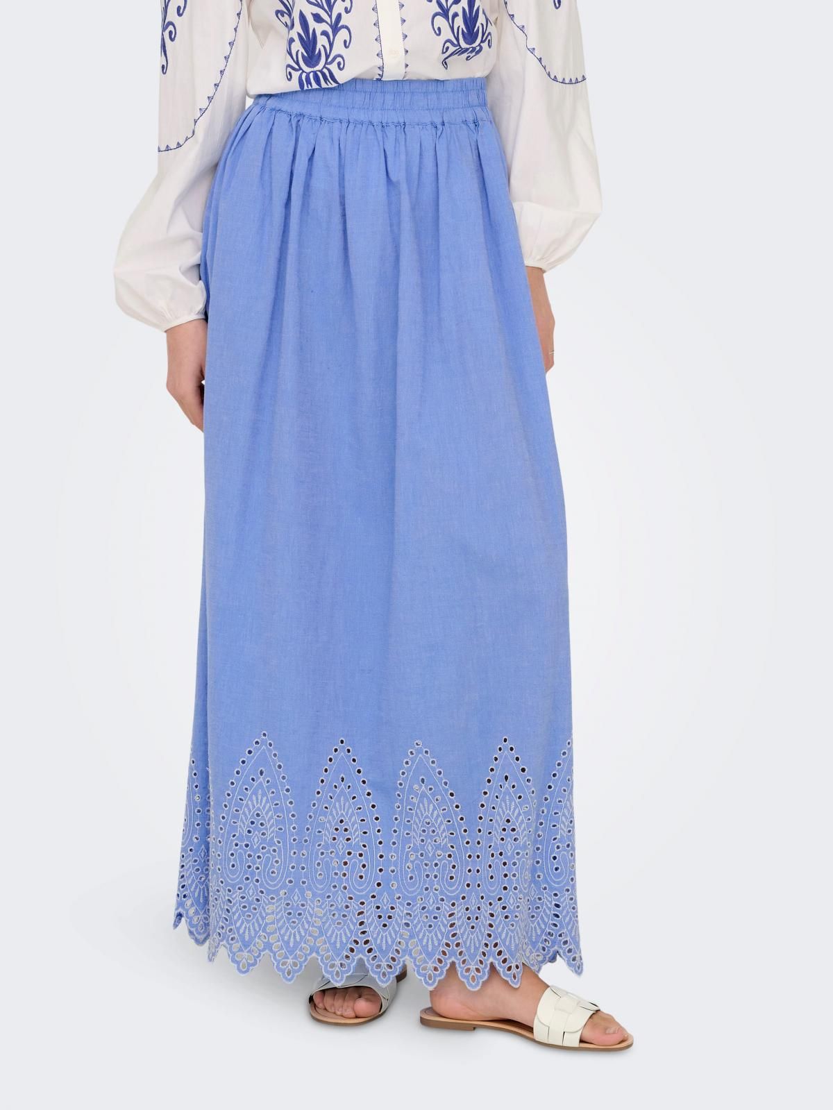온리 펀칭 자수 플루이드 롱 스커트 15343177_1233_1167734 BLUE / BLUE BONNET - 상품 이미지