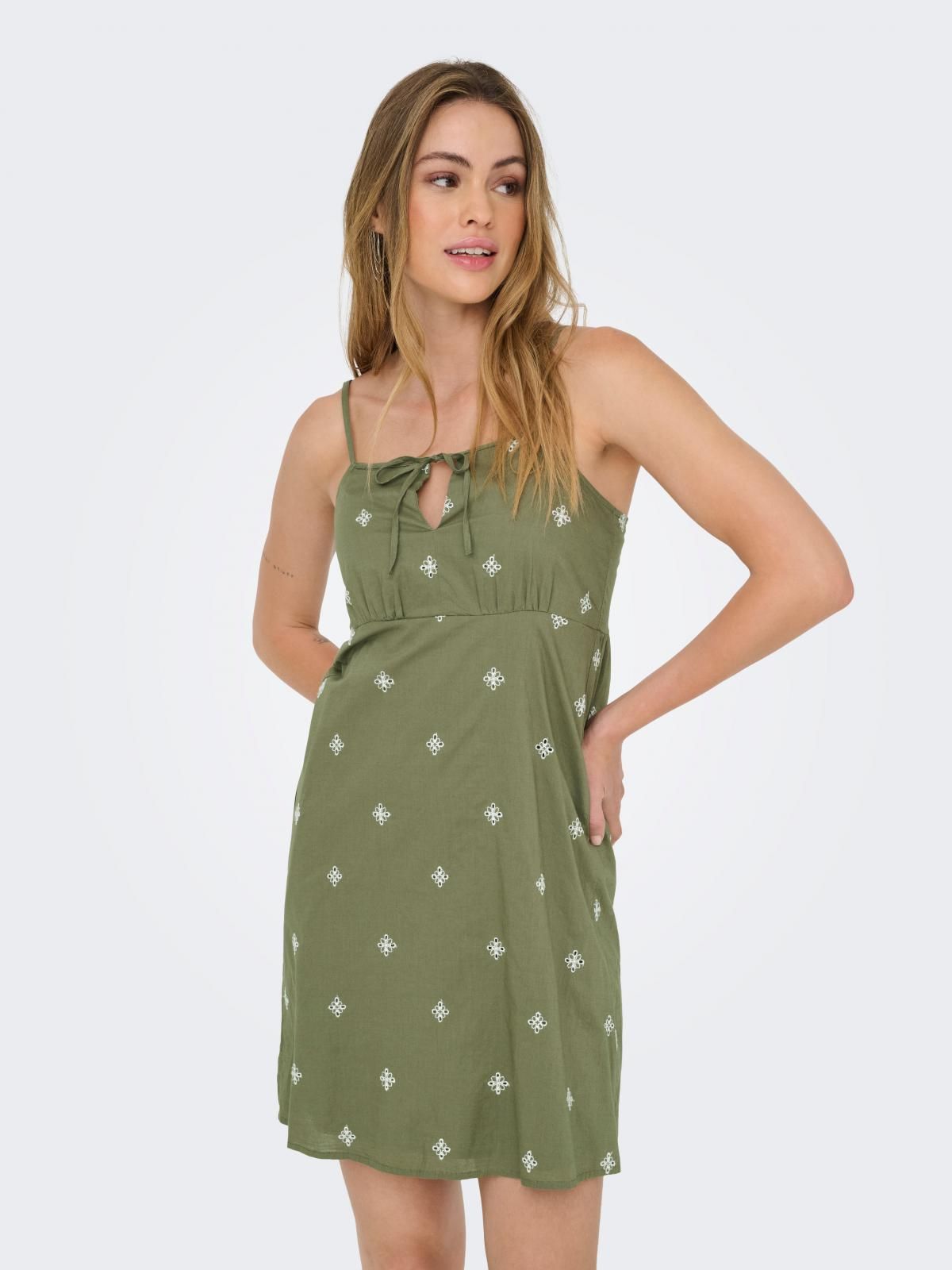 온리 스모크 자수 민소매 미니 원피스 15352583_4263_1200551 GREEN / KALAMATA - 상품 이미지