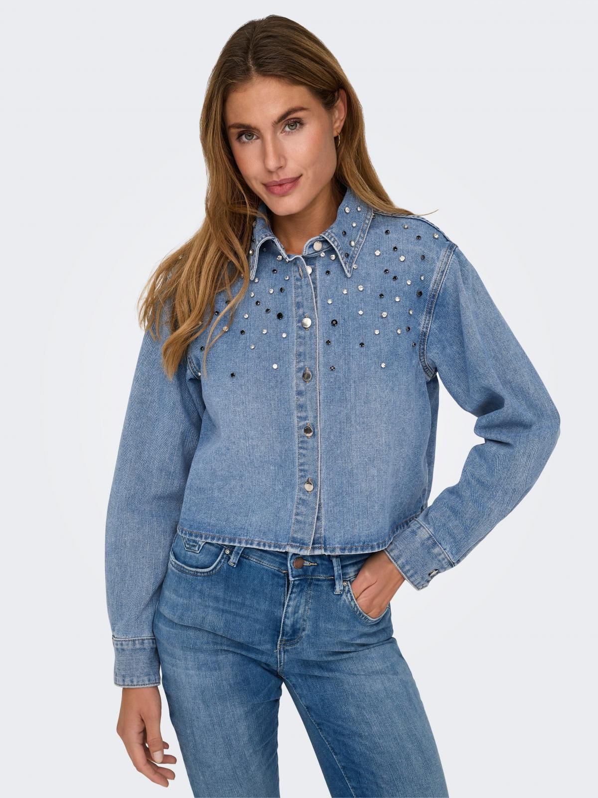 온리 크롭 스팽글 데님 셔츠 15341749_2116 BLUE / LIGHT BLUE DENIM - 상품 이미지