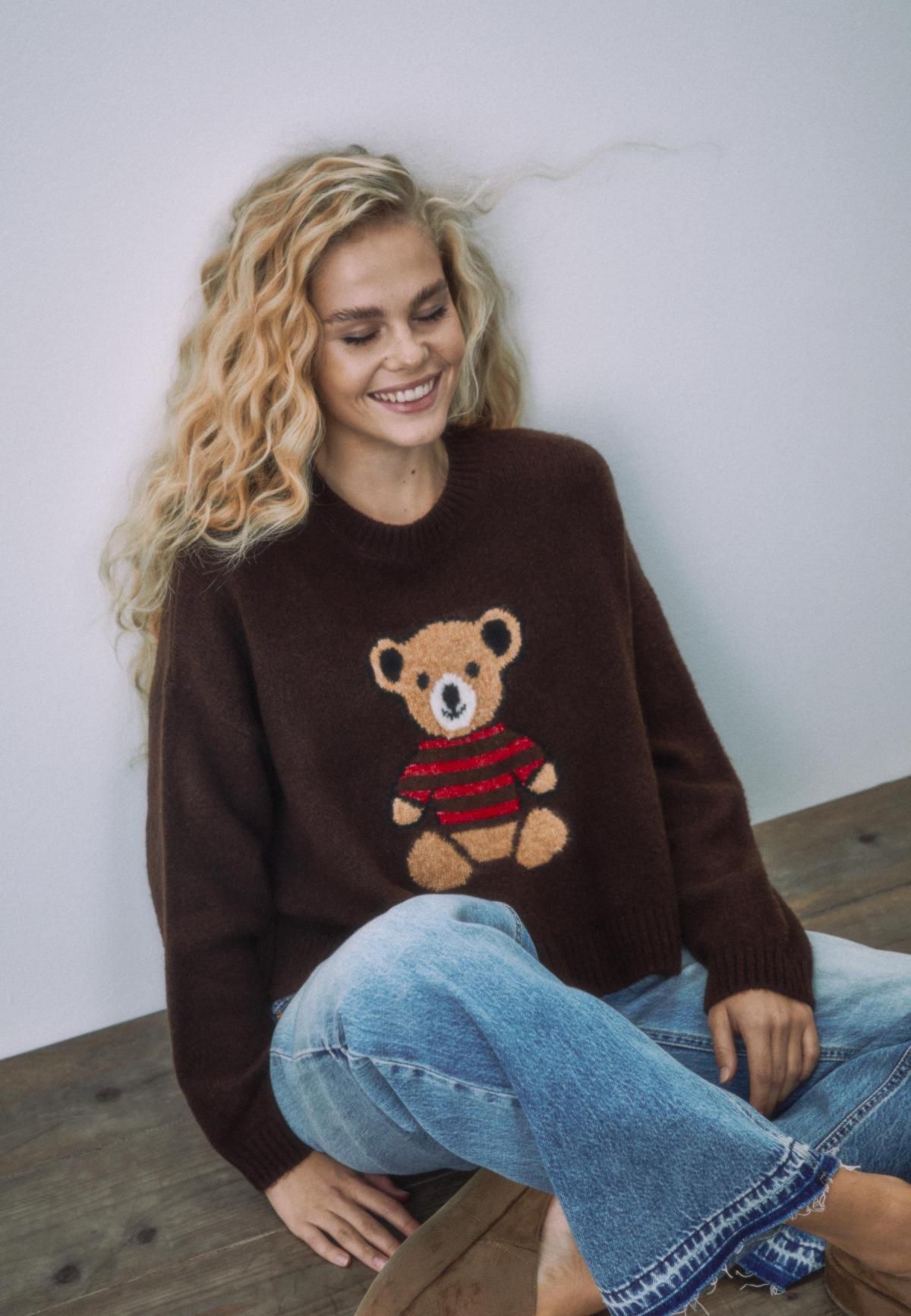 스트라디바리우스 캐주얼 인타르시아 베어 라운드넥 니트 5151/135 BROWN - 상세 이미지 5