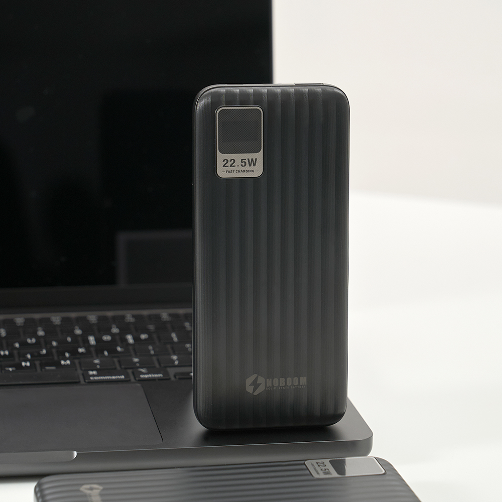 노붐 10000mAh 고속충전 기내반입 보조배터리 대용량 휴대용 충전기 C타입 준전고체 이미지 6