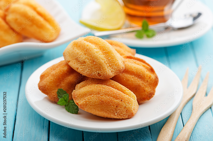 메고지고 국산 찰보리 마들렌 카페디저트 납품 간식선물 밀가루없는 마드렌느 25g x 8봉 이미지 6