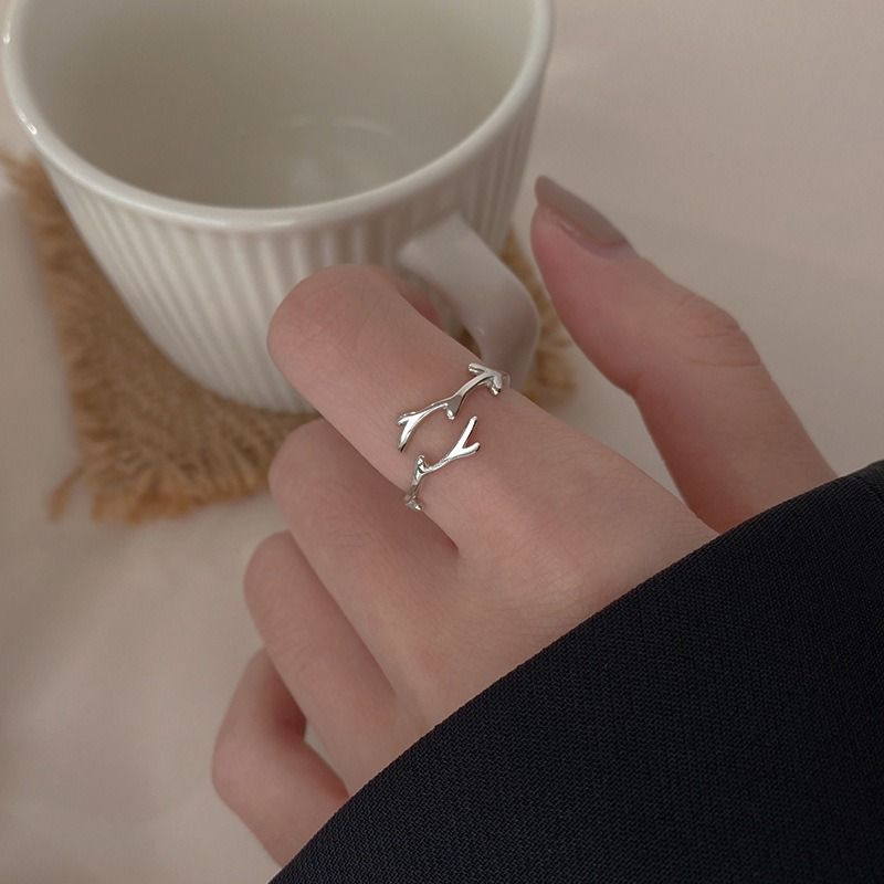 사슴 뿔 루돌프 오픈 링 반지 친구 우정 반지 애끼 검지 엄지 약지 반지 사이즈조절 쓸데없는 친구 우정 선물 우정링 커플링 써지컬 스틸 반지 실버 링 반지 이미지 7