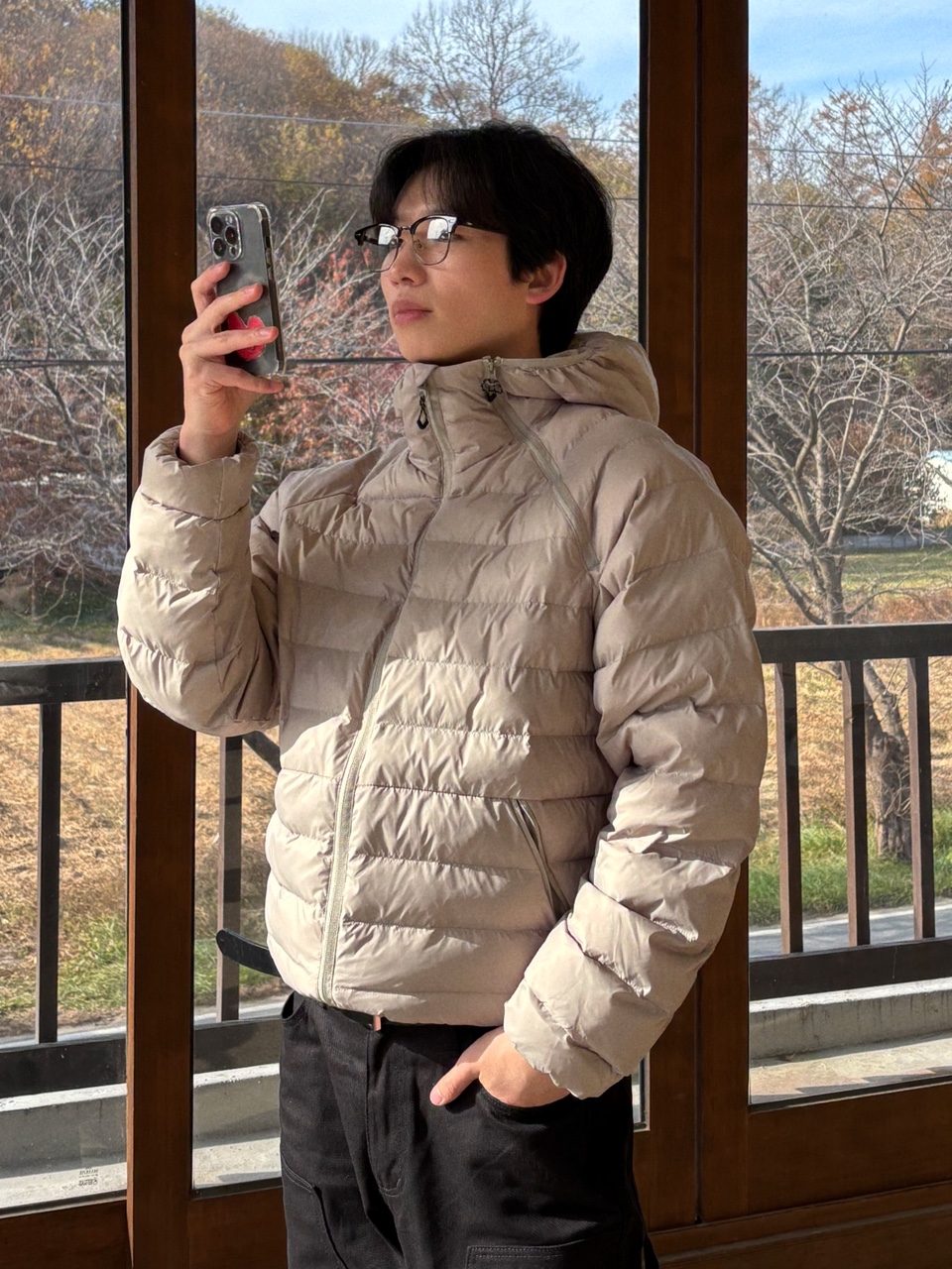 (남녀공용) 프리미엄 레글런 경량 숏 패딩 / 겨울 오버 루즈 투웨이 크롭 점퍼 - 상세 이미지 3
