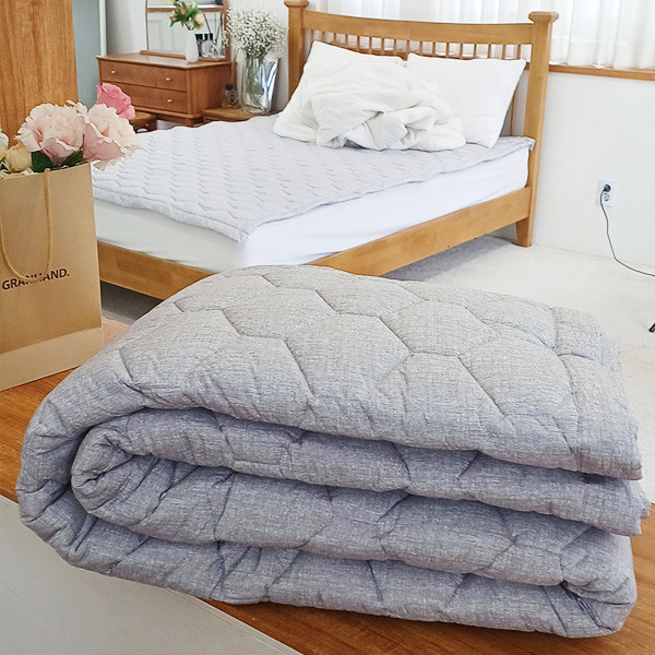 국내생산 전기매트 장판용 베어맘 패드 도톰한 초고밀도 마이크로 원단 침대 패드 싱글 사계절사용 요 이불