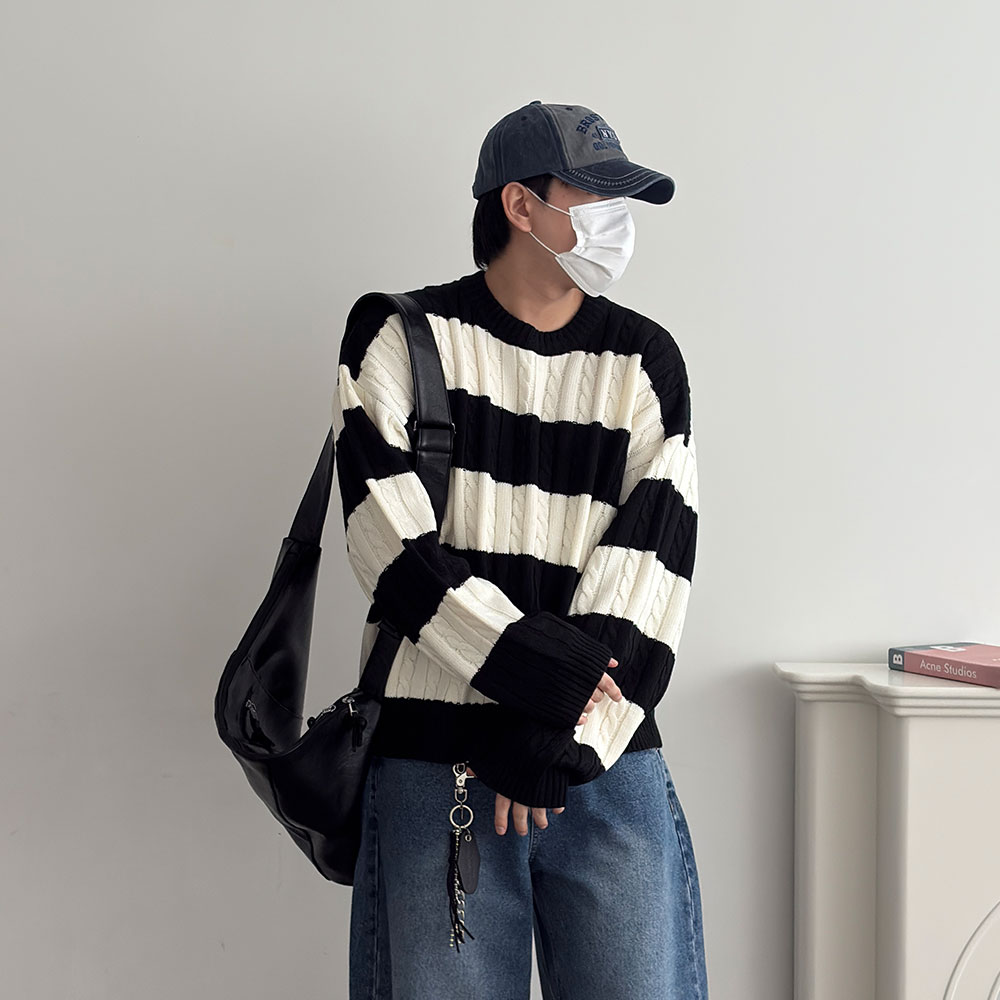 남자라운드니트 남자꽈배기니트 오버핏스웨터 - 상품 이미지
