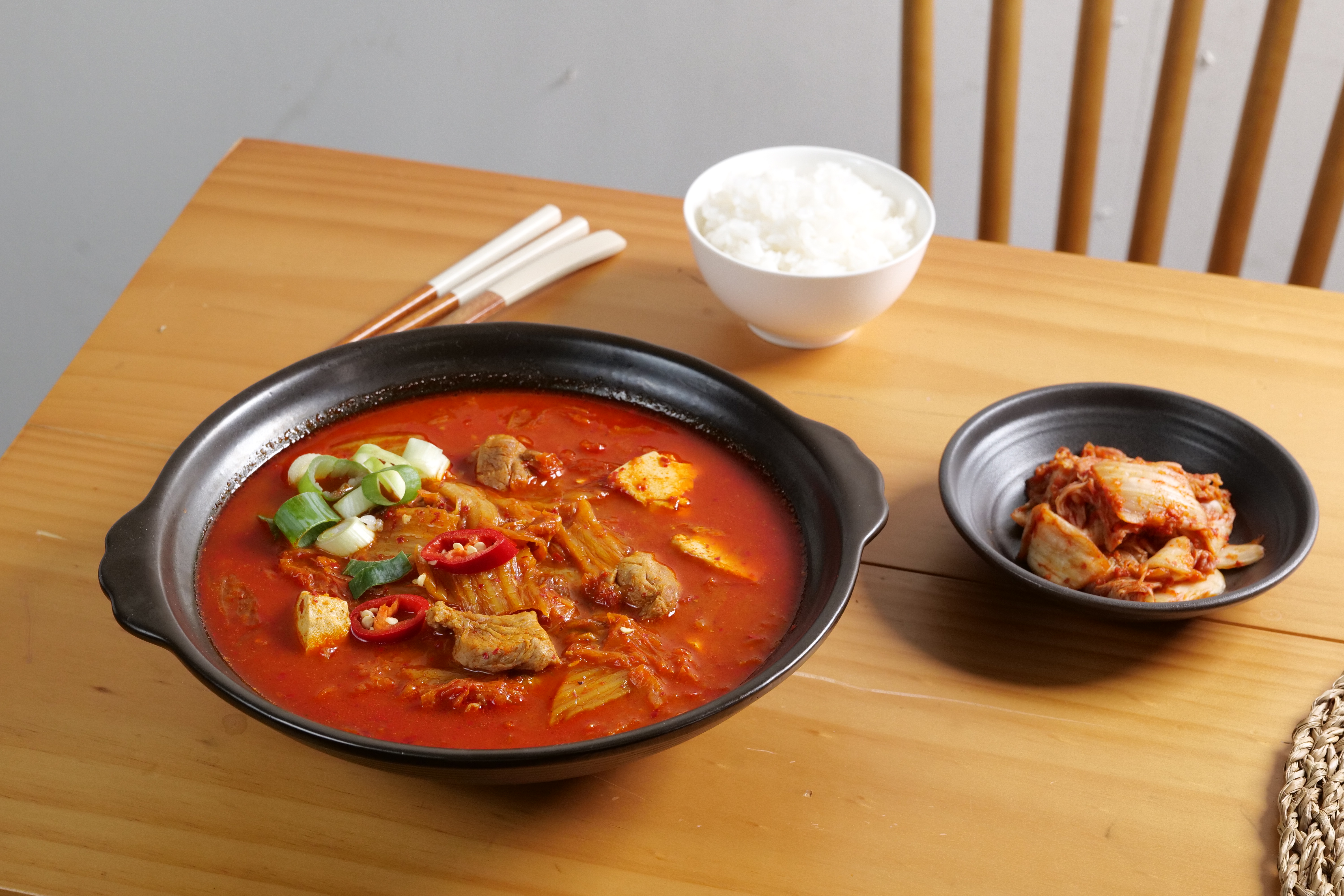 도깨비 김치찌개 국내산 돼지고기 캠핑 대용량 음식 김치찜 500g 이미지 6