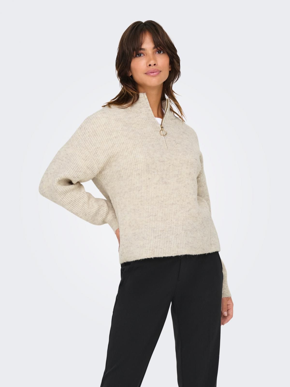 온리 하프집업 하이넥 니트 스웨터 오트밀 15317865_115_1095734 BEIGE / PUMICE STONE - 상세 이미지 2