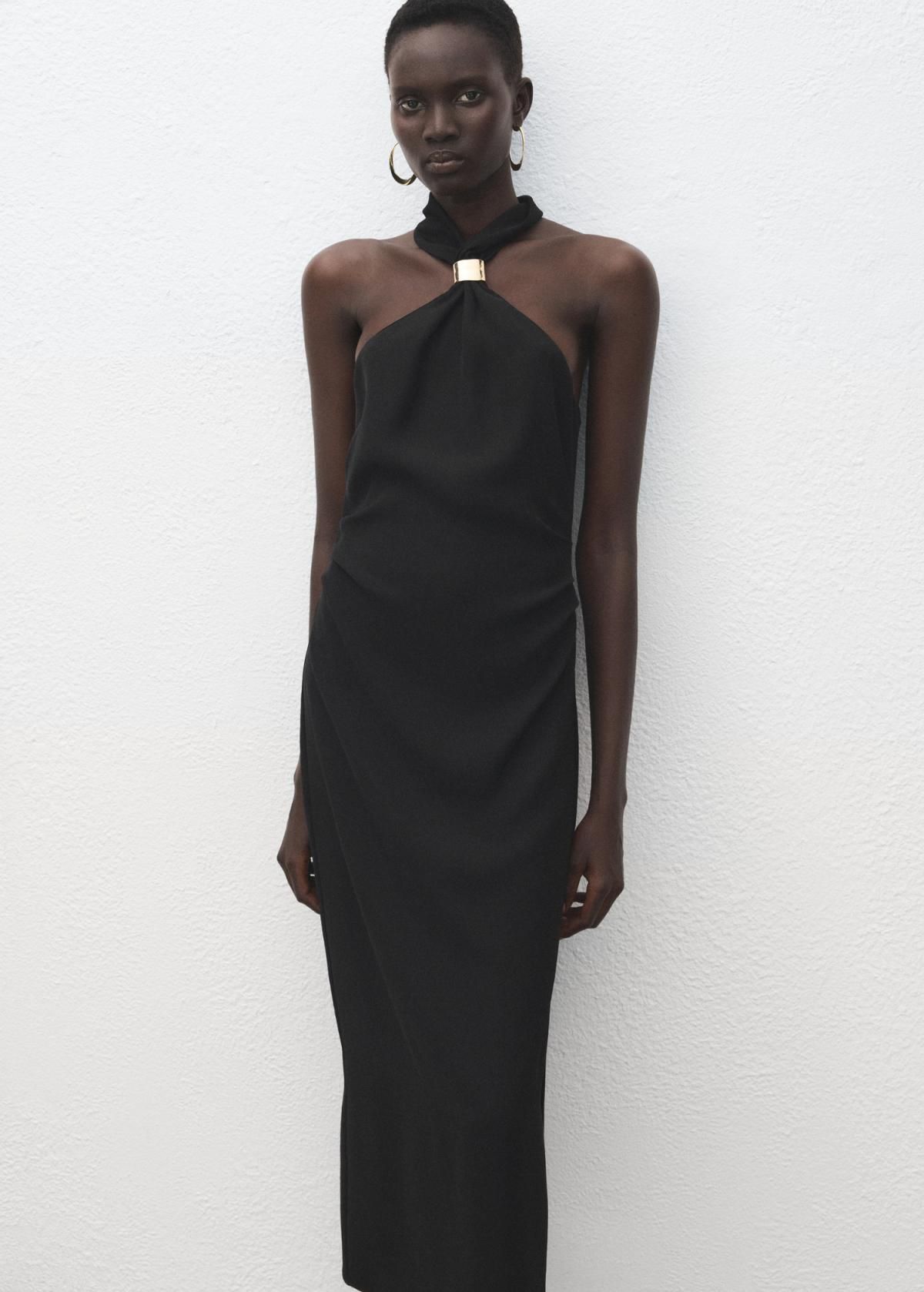 망고 블랙 메탈포인트 홀터넥 미디 원피스 27051285 NEGRO - 상세 이미지 2