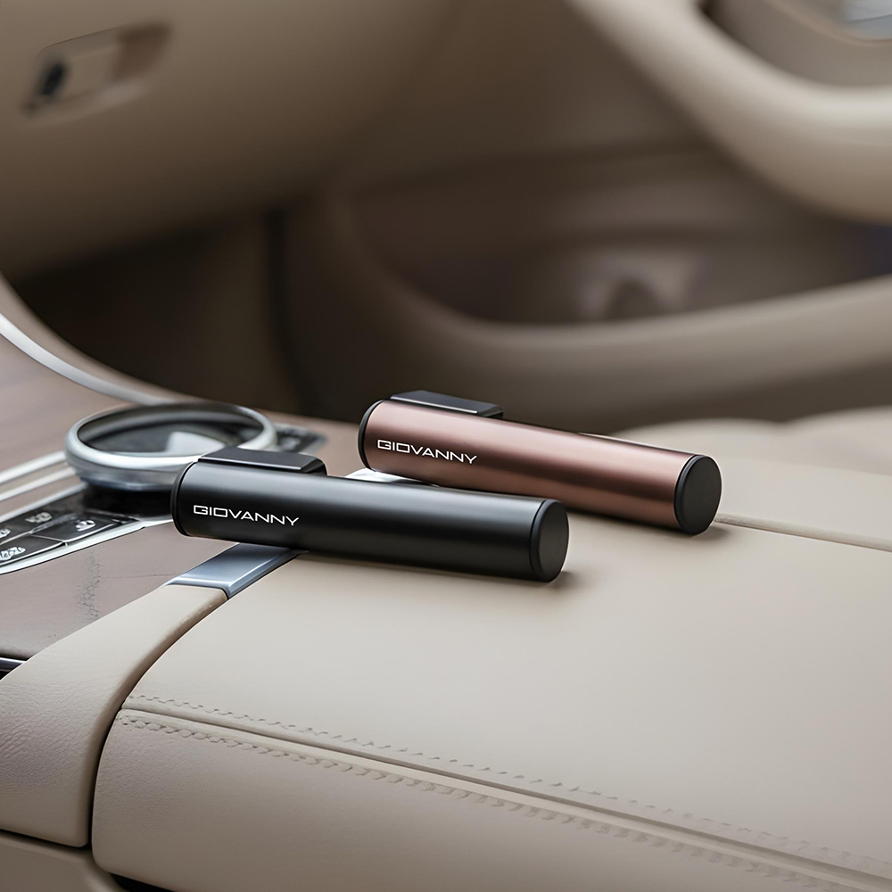 지오바니 차량용 송풍구 방향제 자동차 디퓨저 파워스틱 2개 리필 4개 블랙체리