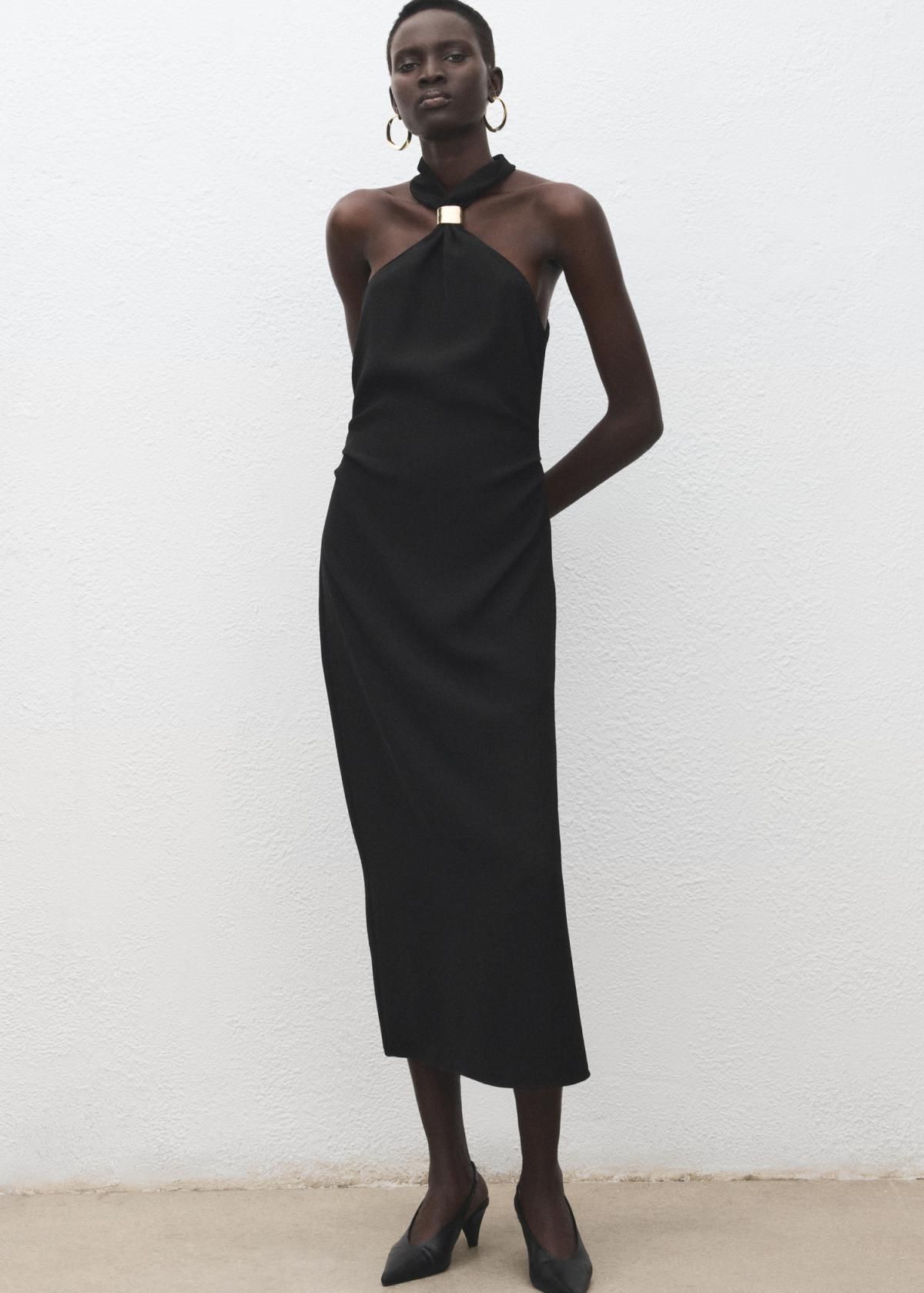 망고 블랙 메탈포인트 홀터넥 미디 원피스 27051285 NEGRO - 상세 이미지 3