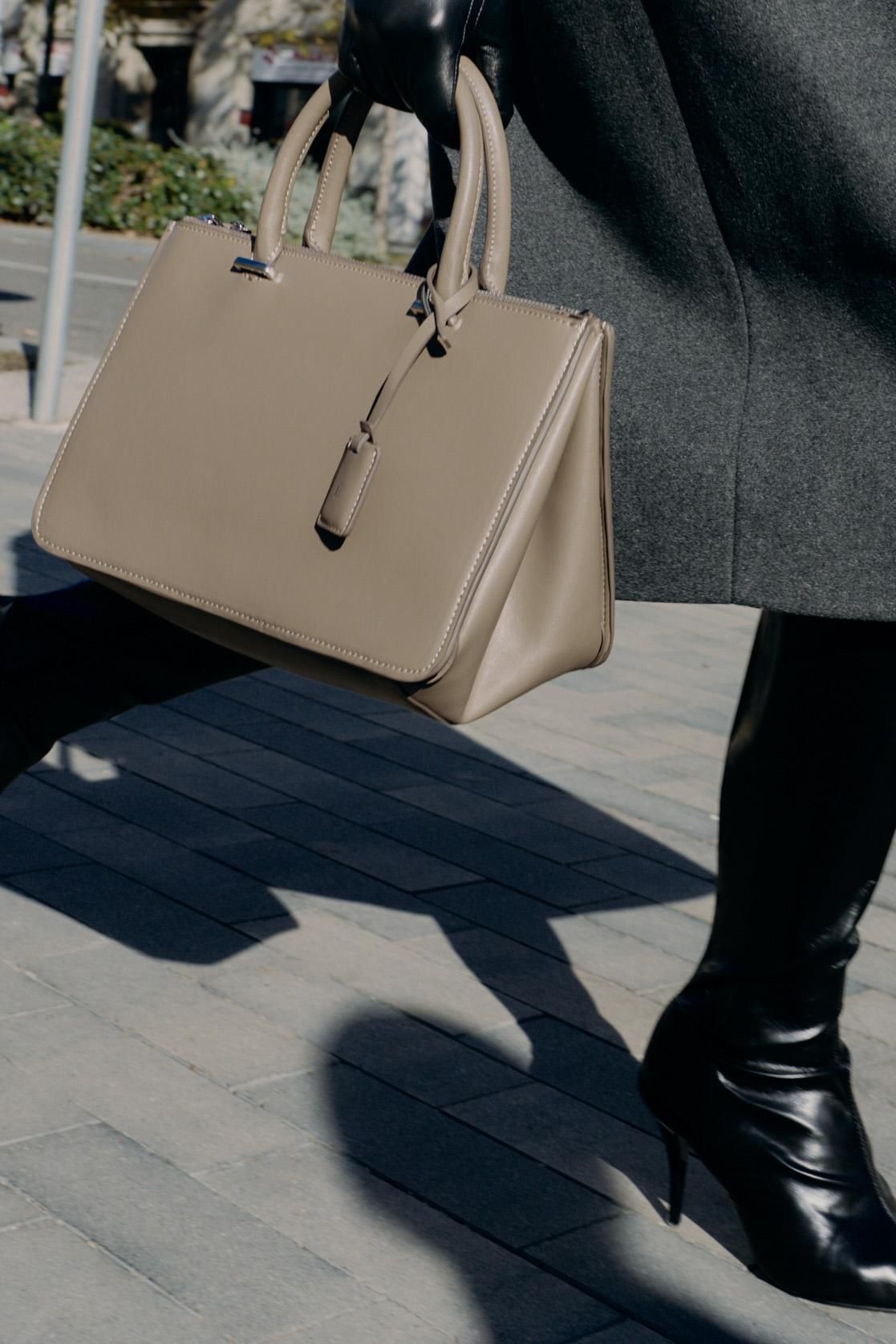 자라 클래식 더블핸들 시티 토트백 6752/610 TAUPE GREY - 상세 이미지 4
