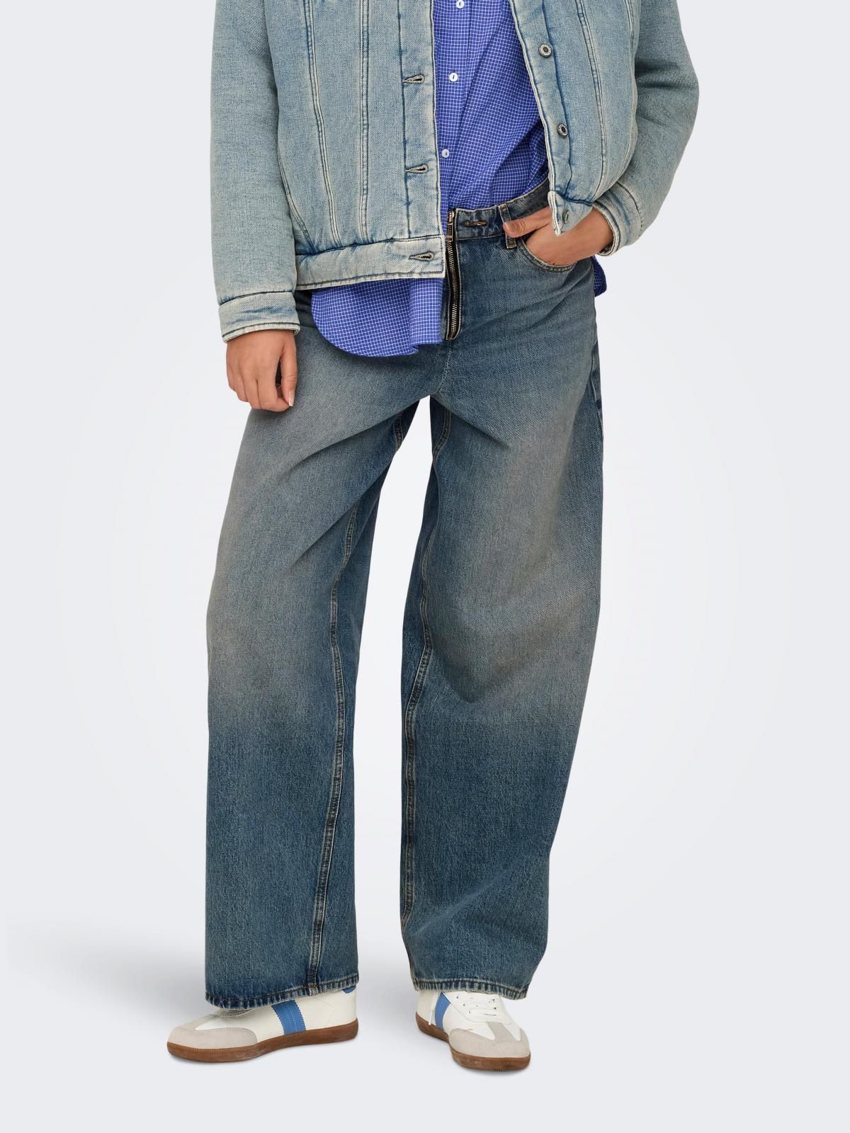 온리 데님 미드웨이스트 와이드핏 청바지 15332410_2115 BLUE / MEDIUM BLUE DENIM - 상품 이미지
