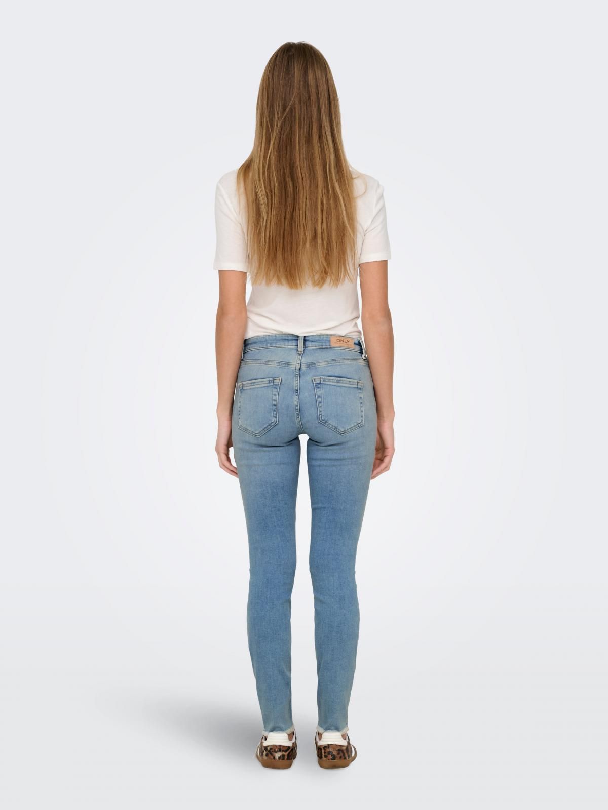 온리 데님 미드웨이스트 스키니핏 청바지 15338296_7023 BLUE / LIGHT MEDIUM BLUE DENIM - 상세 이미지 2