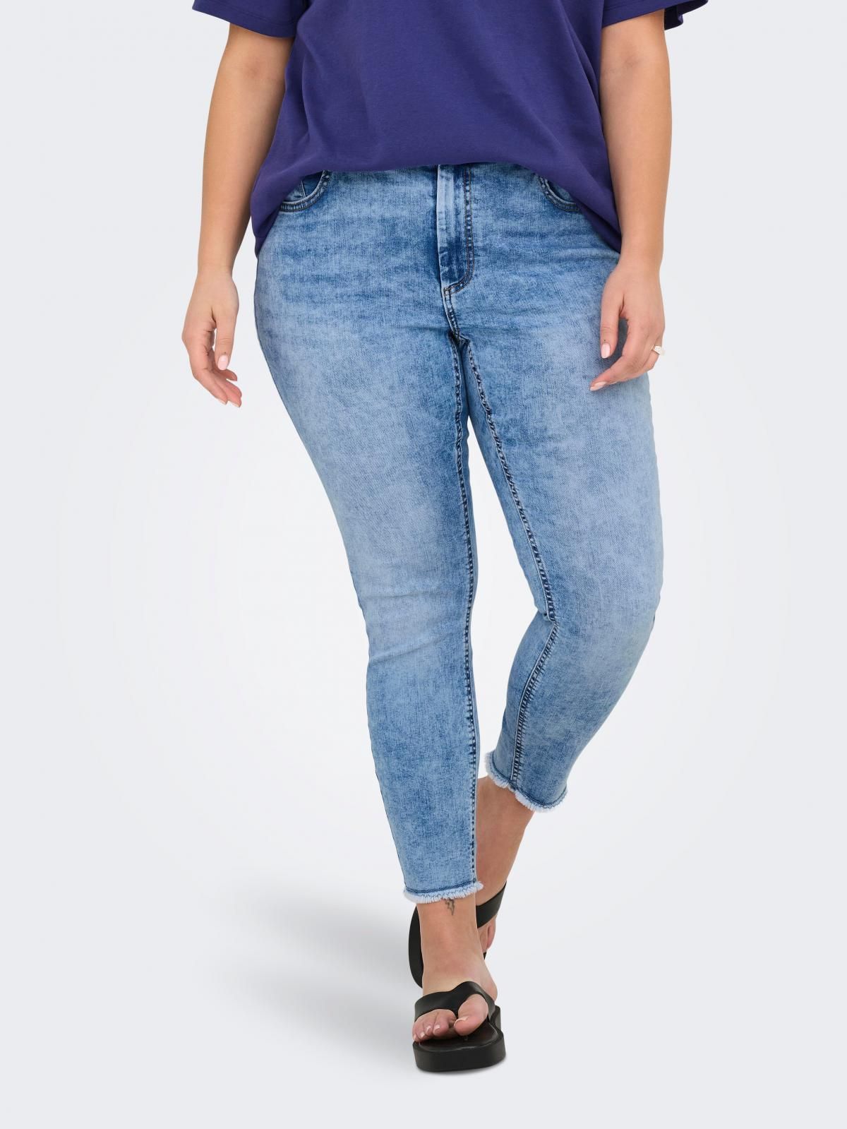 온리 플러스사이즈 스키니핏 연청 데님 팬츠 15357437_2116 BLUE / LIGHT BLUE DENIM - 상품 이미지