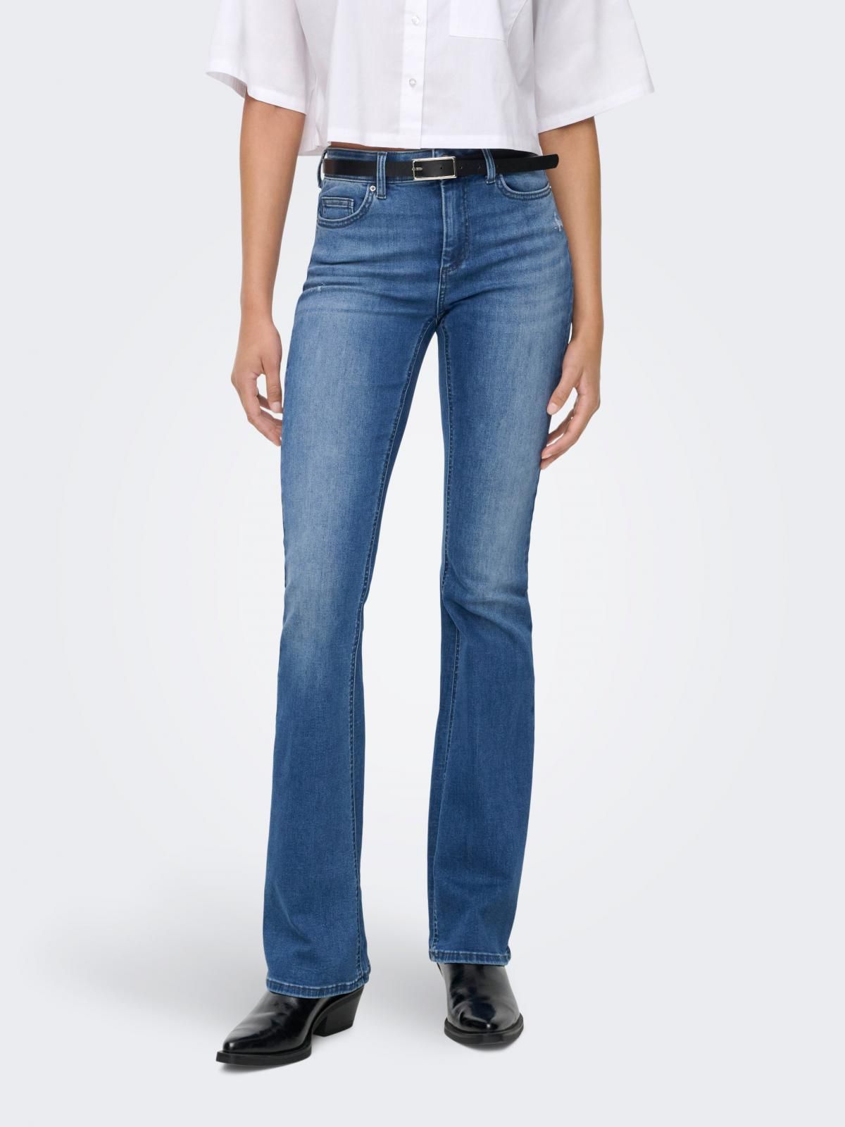 온리 데님 미드웨이스트 플레어핏 청바지 15366665_2115 BLUE / MEDIUM BLUE DENIM - 상품 이미지