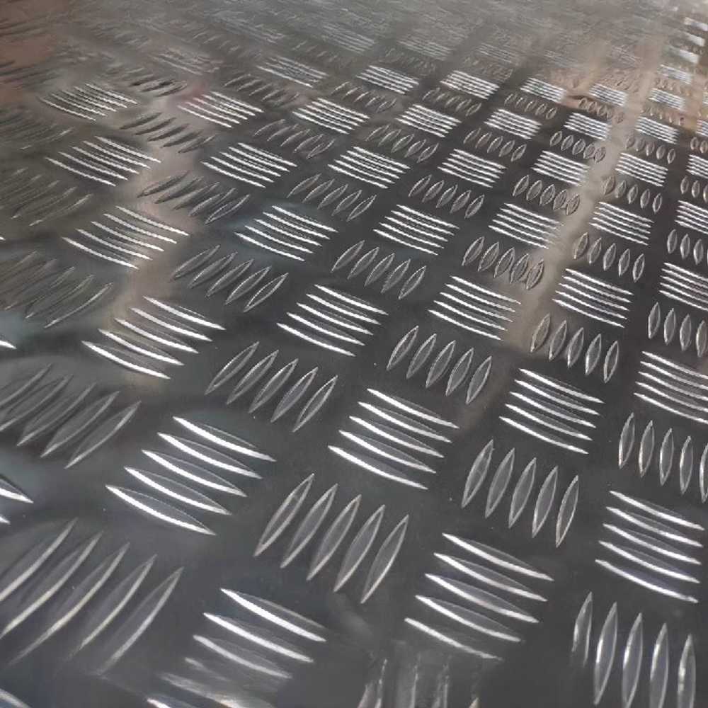 알루미늄 미끄럼방지 플레이트 실내외 바닥 보호판 2.5x1000x2000mm - 상품 이미지