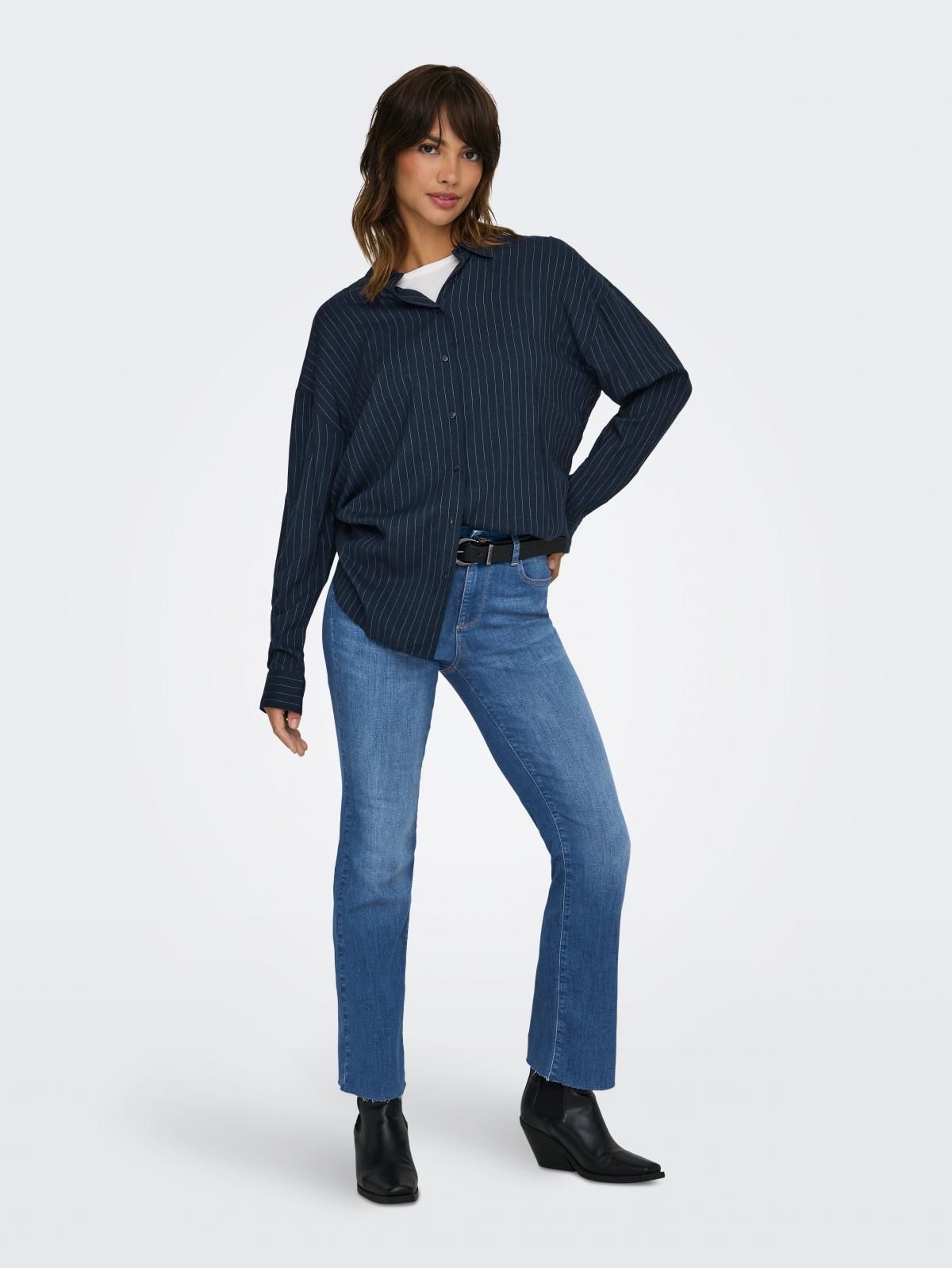 온리 데님 미드웨이스트 플레어핏 청바지 15340941_2115 BLUE / MEDIUM BLUE DENIM - 상세 이미지 5