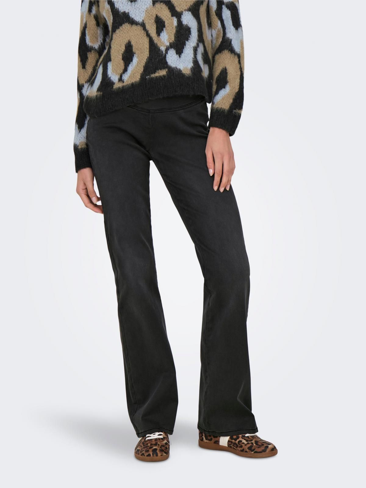 온리 미드웨이스트 플레어핏 흑청 데님 팬츠 15347113_8183 BLACK / WASHED BLACK - 상품 이미지
