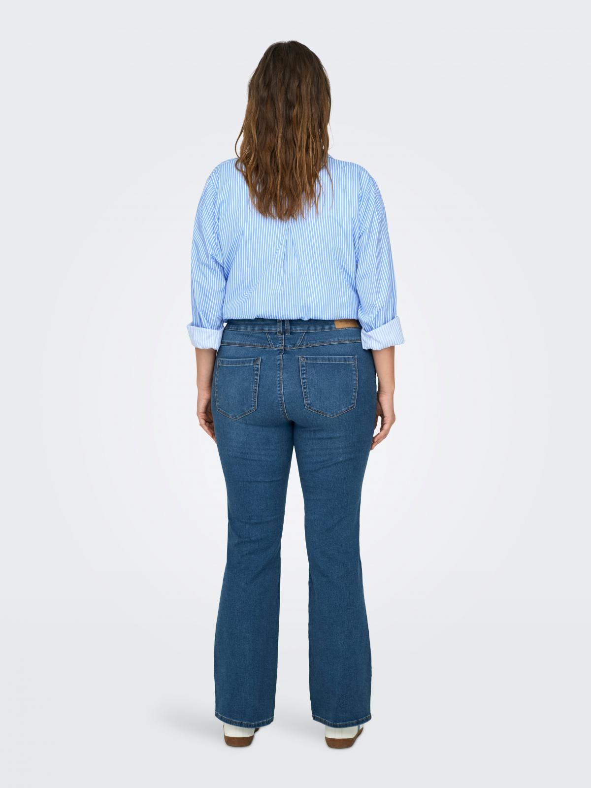 온리 데님 미드웨이스트 플레어핏 청바지 15337037_2115 BLUE / MEDIUM BLUE DENIM - 상세 이미지 2