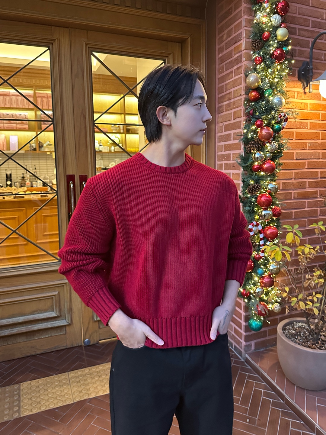 남자크롭니트 크리스마스니트 빨간스웨터 - 상세 이미지 4