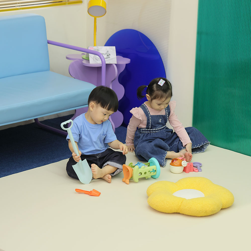 avec 멀티수납 4단 접이식 폴딩 키즈매트 200x140 공간활용형 두꺼운 놀이방매트 - 상세 이미지 2