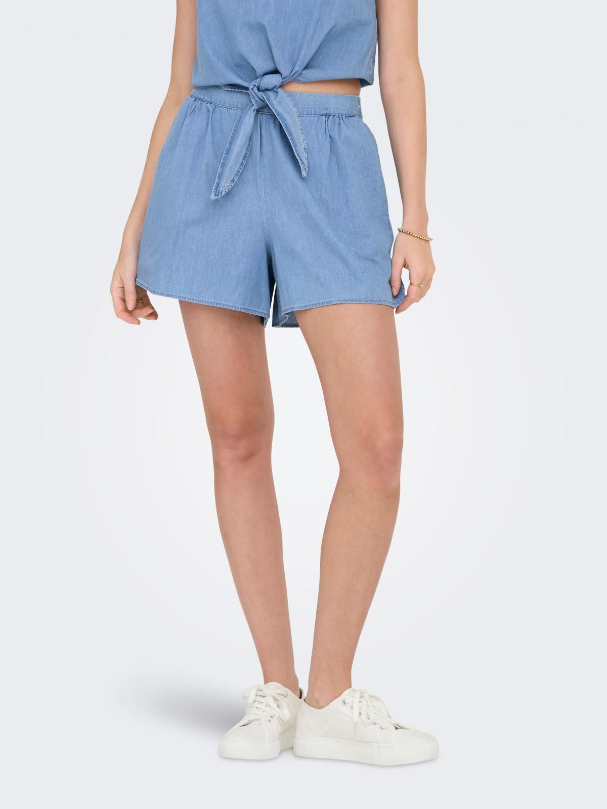 온리 라이트 데님 레귤러핏 밴딩 숏팬츠 15343206_2116 BLUE / LIGHT BLUE DENIM - 상품 이미지