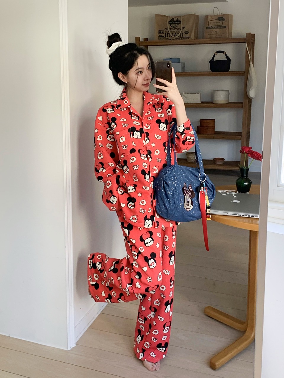 디즈니 러브레터 미키 누빔 파자마 커플 신혼 홈웨어 겨울 상하세트 미니 수면 잠옷 - 상품 이미지
