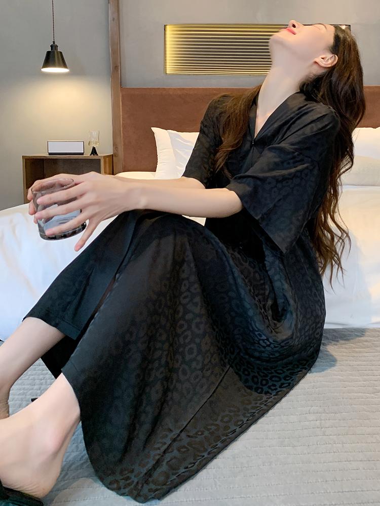 여성 모달 가운 잠옷 롱 원피스 나이트웨어 셔츠 홈웨어 레오파드 잠옷 - 상세 이미지 4