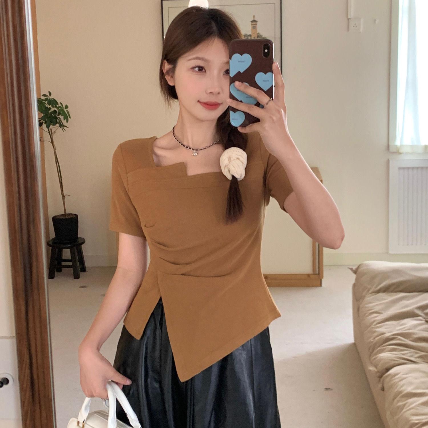 여성 슬림핏 탑 브이넥 정어깨 반팔 비대칭 여름 상의 티셔츠 셔츠 - 상세 이미지 3