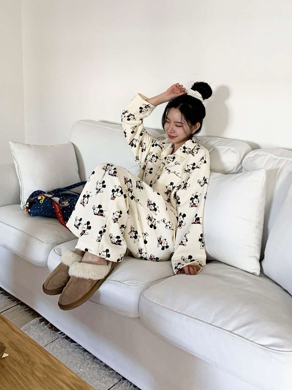 디즈니 퀘스천 미키 누빔 파자마 커플 신혼 홈웨어 겨울 상하세트 미니 수면 잠옷 - 상품 이미지