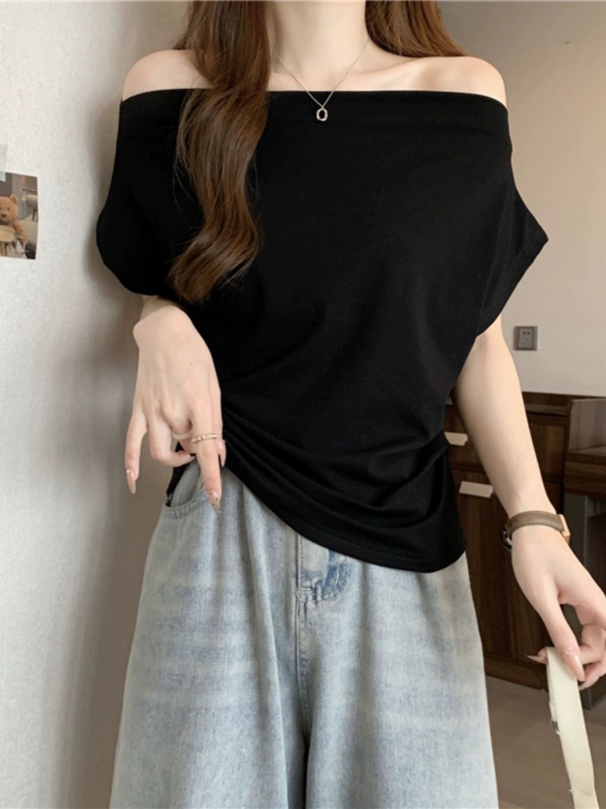 어깨트임 반팔티 스트레이트넥 블랙 브라운 루즈핏 오프 숄더 반팔 티셔츠 여성 여름 - 상세 이미지 3