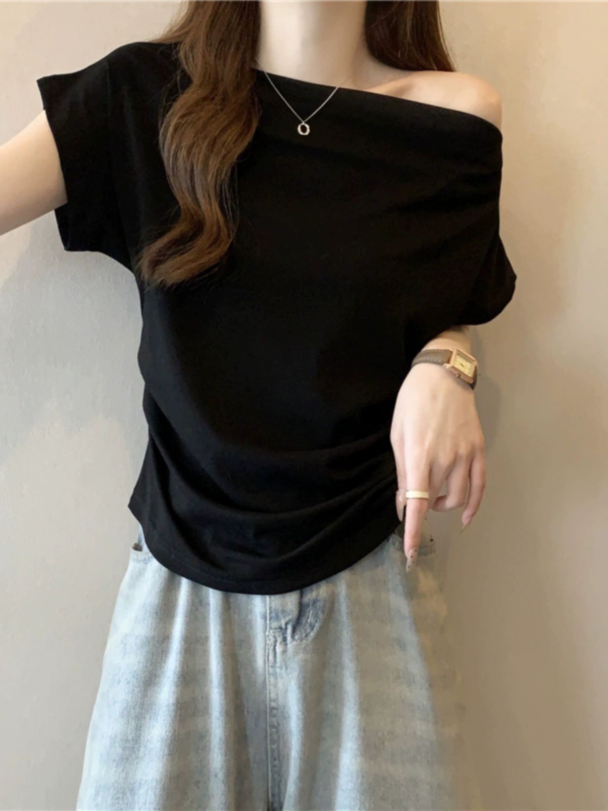 어깨트임 반팔티 스트레이트넥 블랙 브라운 루즈핏 오프 숄더 반팔 티셔츠 여성 여름 - 상세 이미지 2