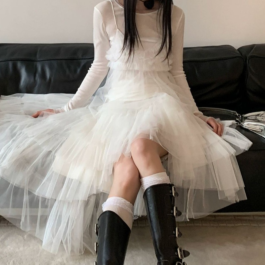 풍성한 언발란스 미니스커트 벌룬 샤 허리밴딩 캉캉 망사 흰색 반바지 - 상품 이미지