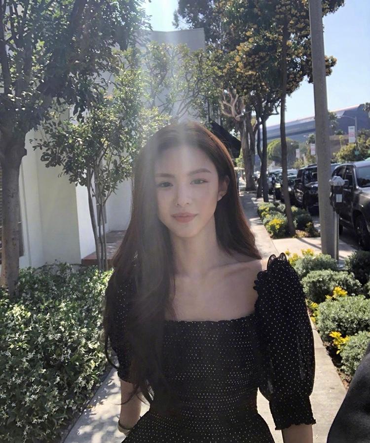 플레어 셔링 가을 원피스 고윤정 스모크 도트 퍼프 스퀘어넥 - 상세 이미지 5