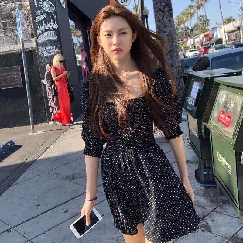 플레어 셔링 가을 원피스 고윤정 스모크 도트 퍼프 스퀘어넥 - 메인 이미지