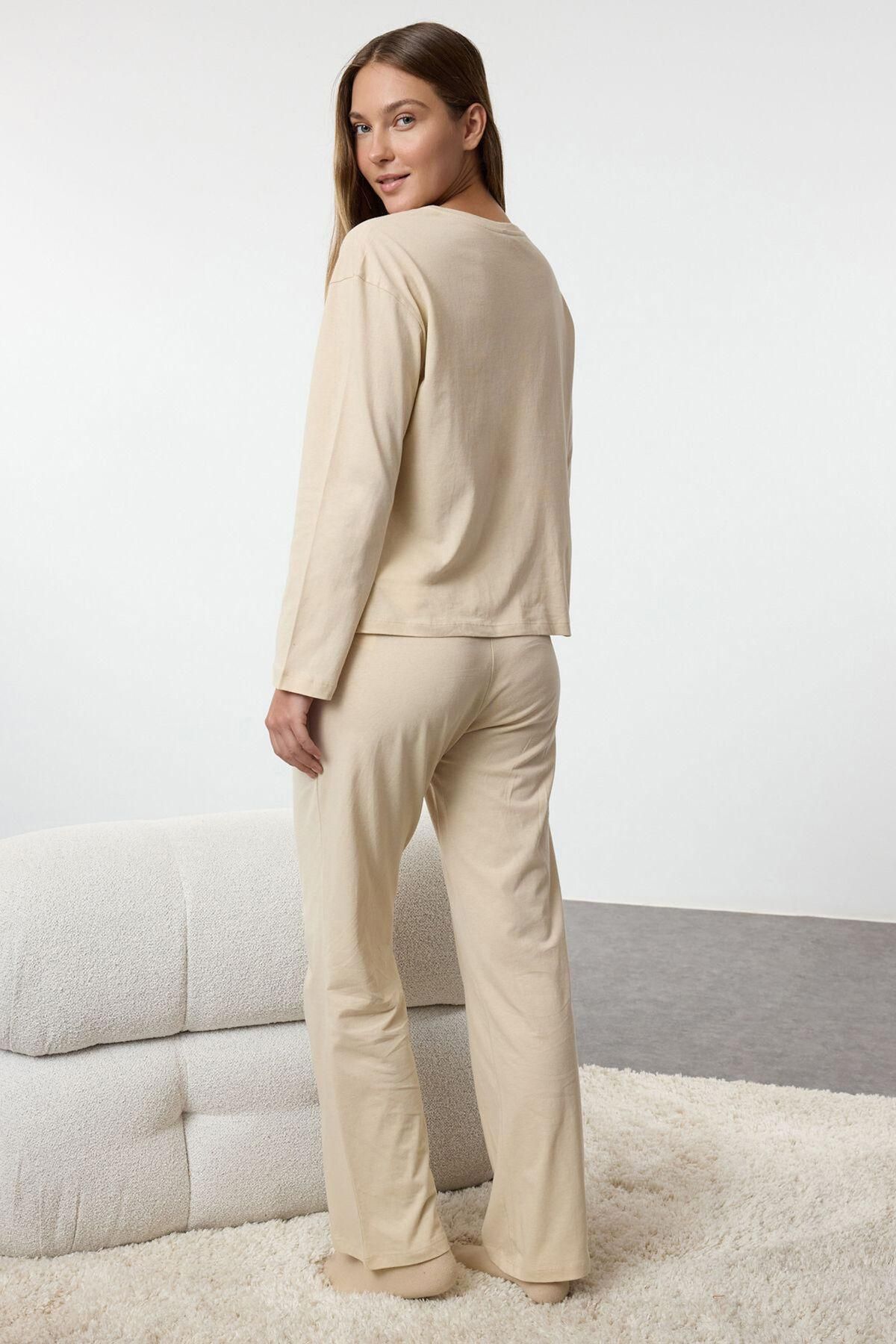 트렌디올 크리스마스 프린트 코튼 파자마 세트 4222813 BEIGE - 상세 이미지 2