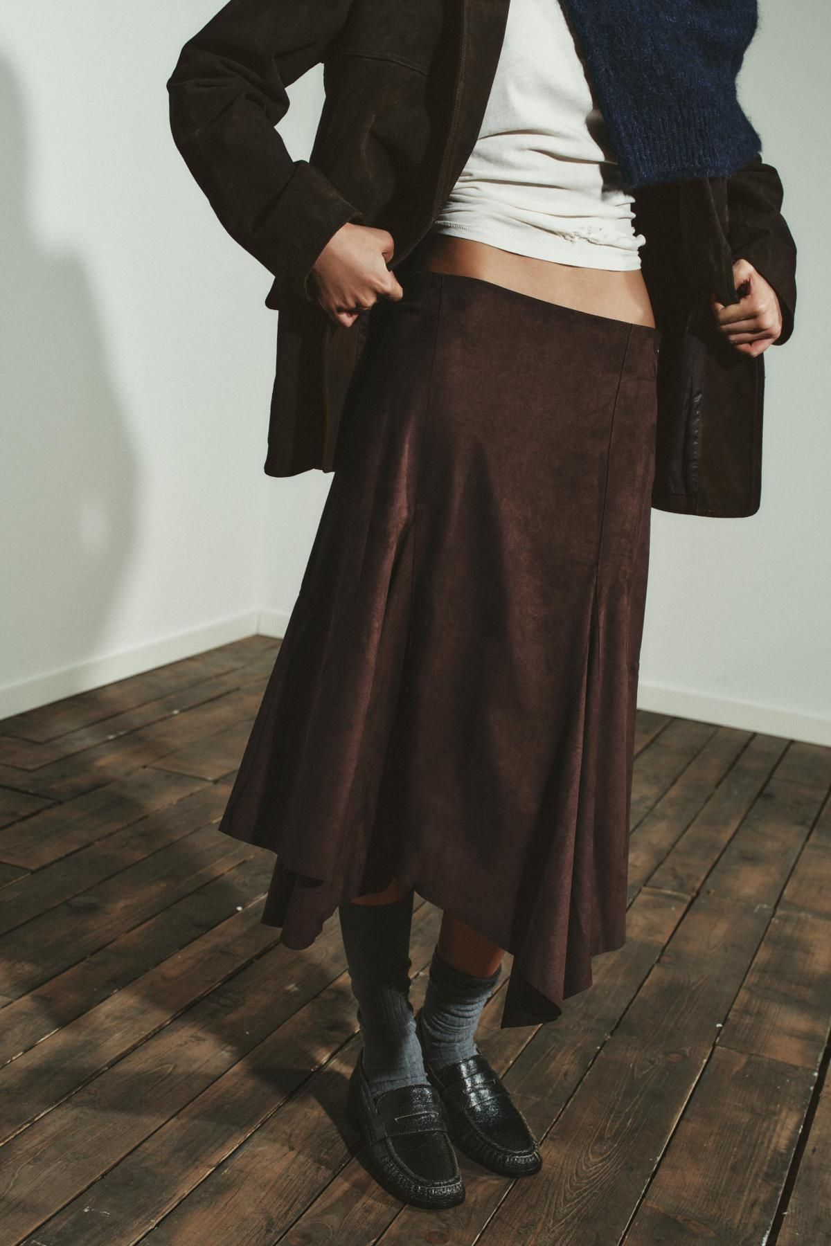 자라 스웨이드 미디 스커트 브라운 언밸런스 4391/556 BROWN - 상세 이미지 3