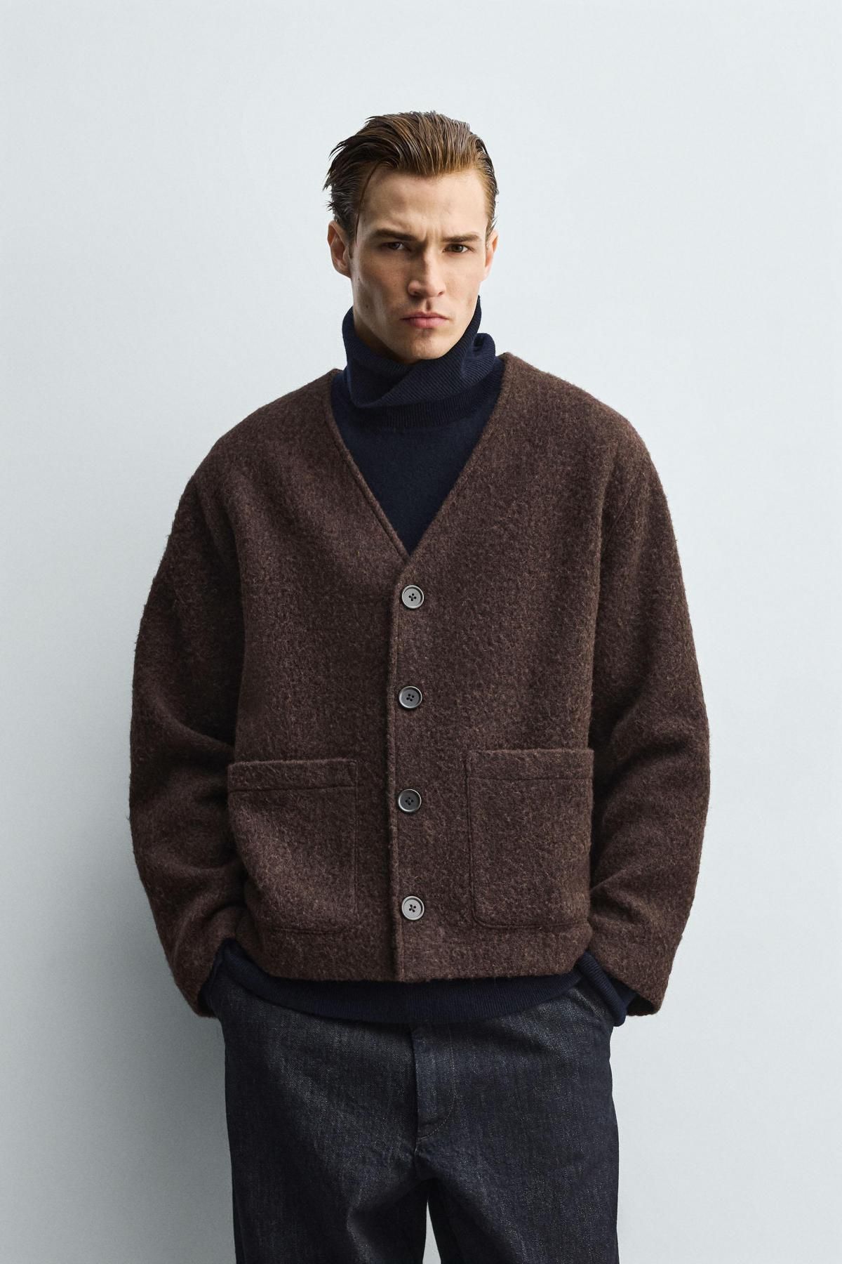 자라 텍스처 릴렉스핏 브이넥 울혼방 카디건 브라운 3046/327 DARK BROWN - 상세 이미지 3