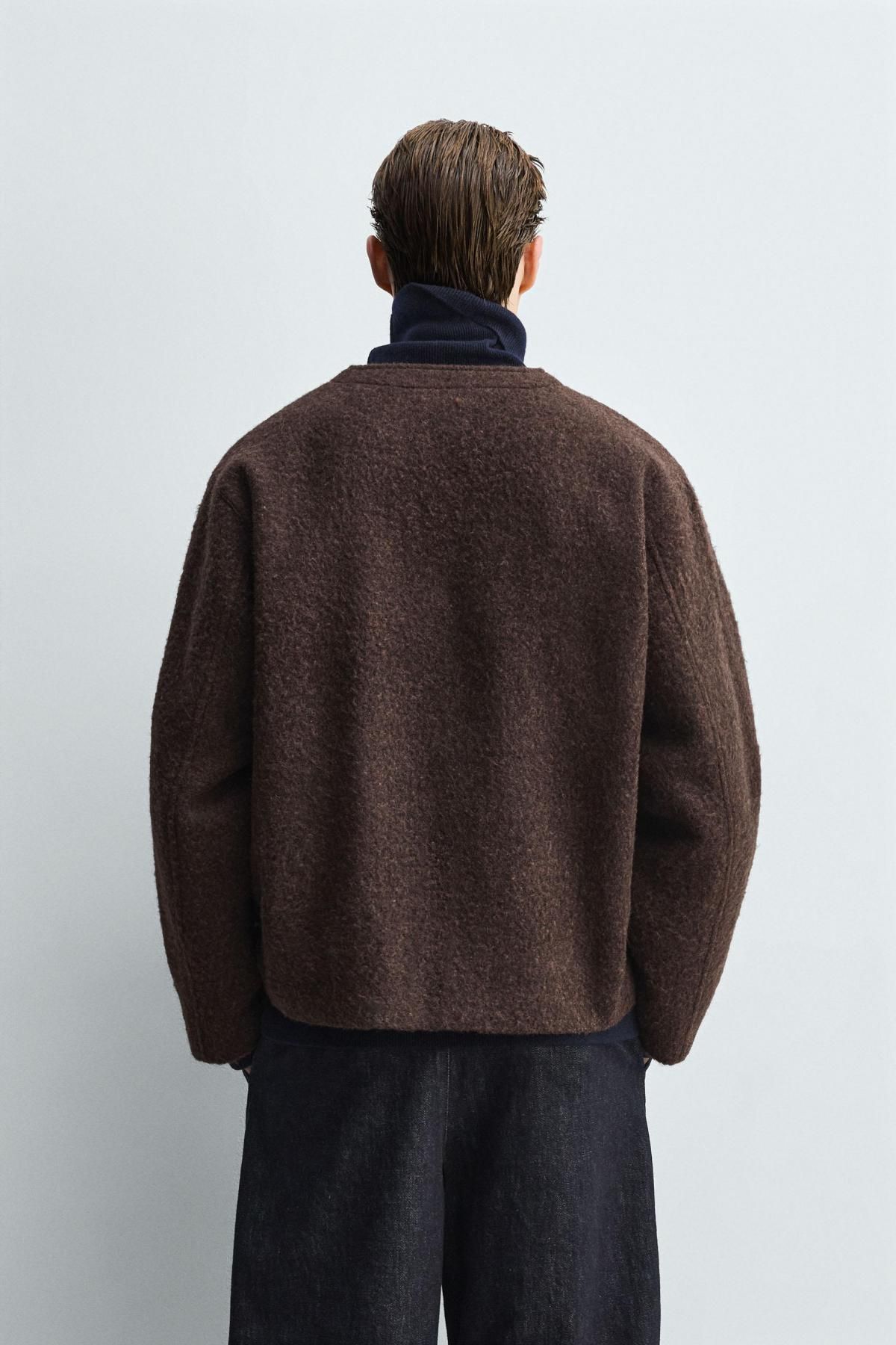 자라 텍스처 릴렉스핏 브이넥 울혼방 카디건 브라운 3046/327 DARK BROWN - 상세 이미지 4