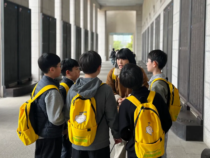 [2천원환급][초등교사자격] 용산 전쟁기념관 초등 역사 현대사 체험 방학 특강 서울 어린이 역사체험학습 도슨트 해설 수업 by 티처투어